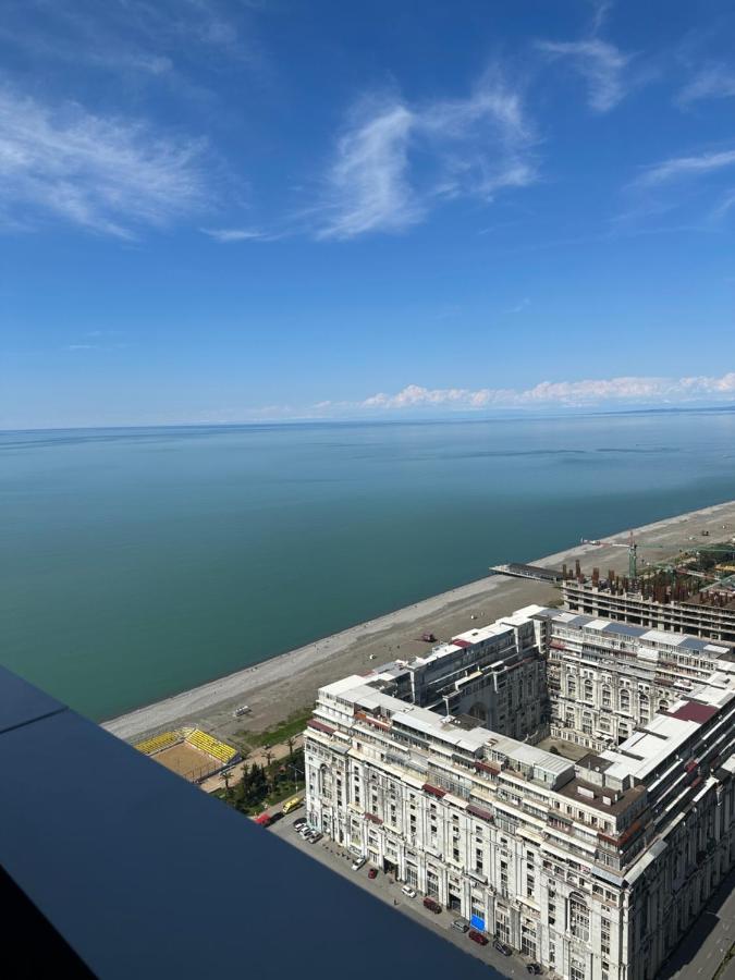 Alliance Palace Aparthotel By Marriott Batumi Exterior foto